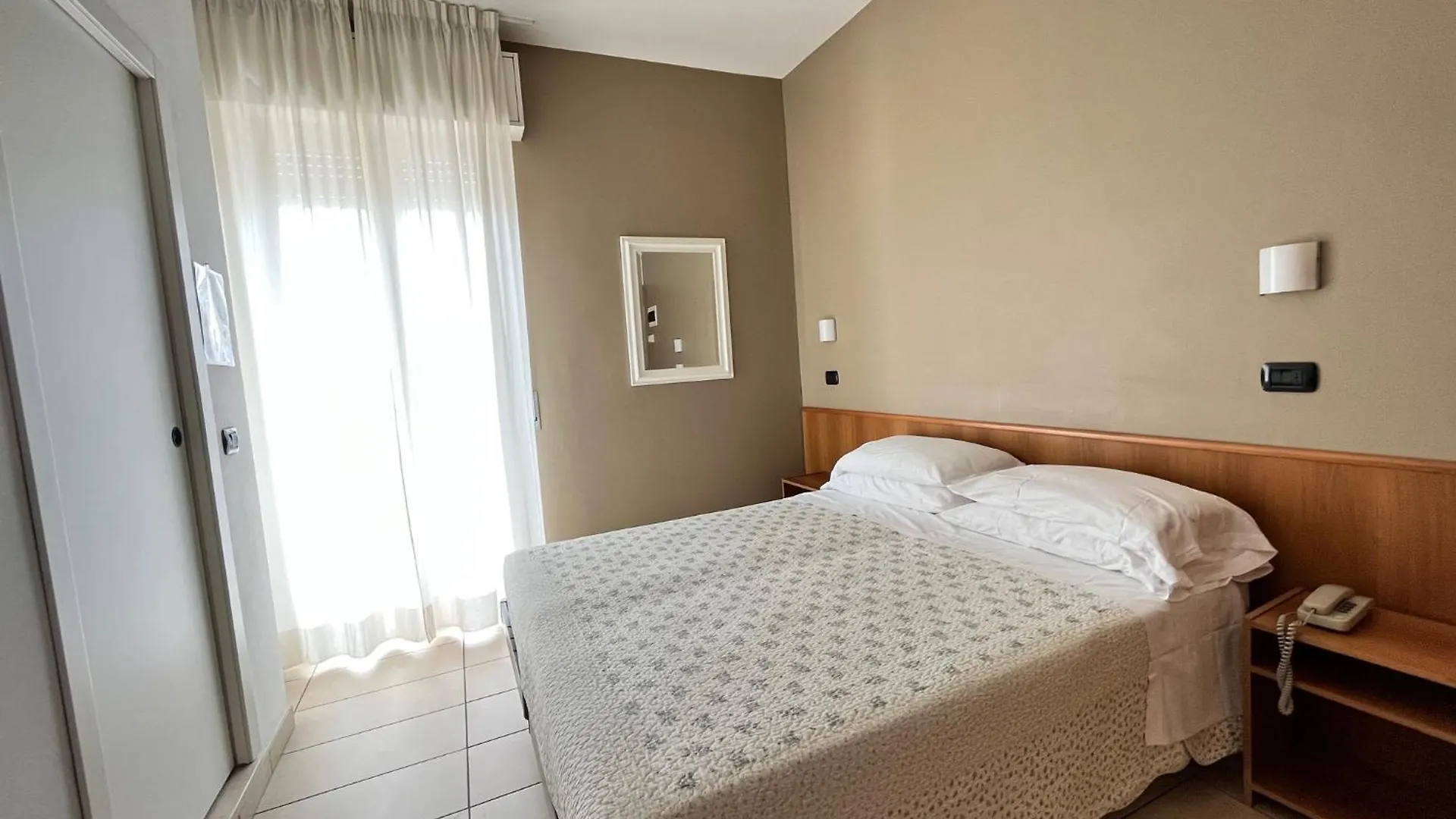 Hotel Berenice リミニ